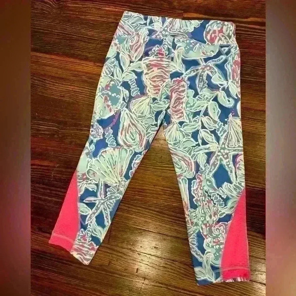 Lilly Pulitzer Luxletic Bay Blue Into The Deep Shawn Cropped Leggings Sz Medium - Picture 1 of 5